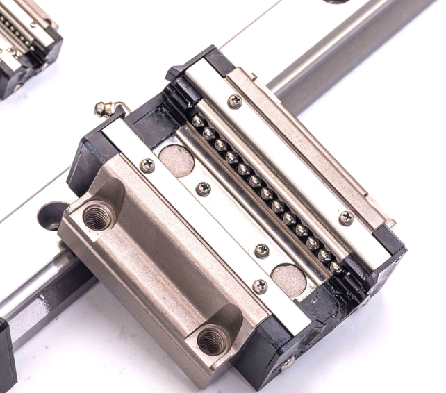 库存管理建议：长期存放导轨的防锈与定期检查